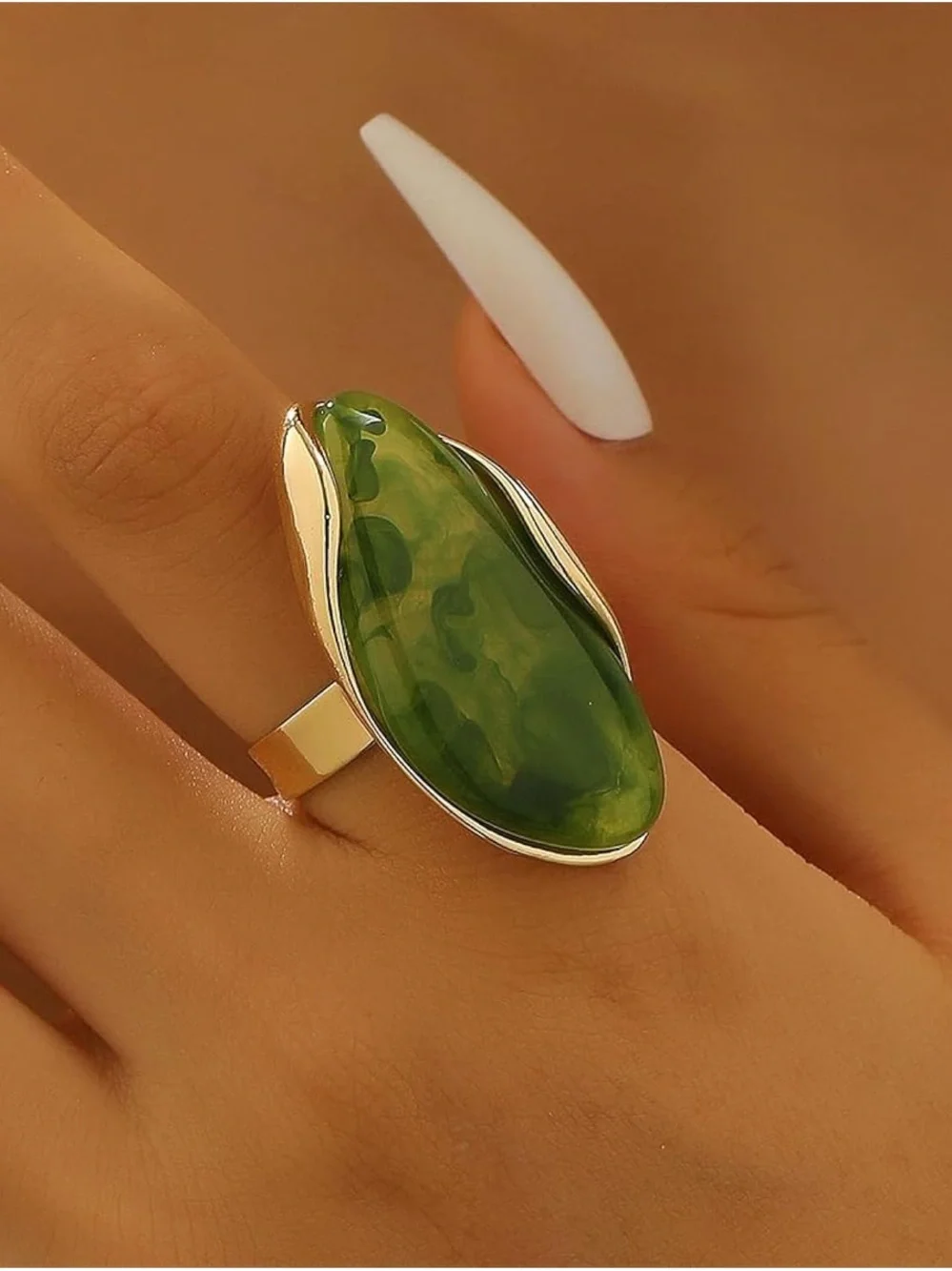 Verde Lumiere Sculptural Jade Statement Jewelry Set